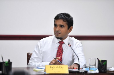 ޑިމޮކްރެޓްސްގެ ރިޔާސީ ޓިކެޓަށް ވާދަކުރައްވަން އިލްޔާސް ލަބީބު ނިންމަވައިފި