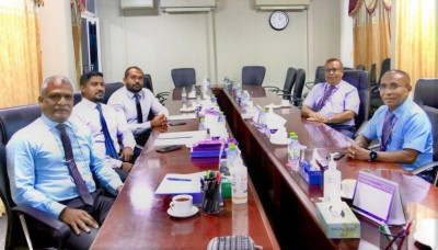 އިންތިޚާބު އޮބްޒާވްކުރުމަށް ގިނަ ގައުމުތަކުންނާއި ޖަމިއްޔާތަކުން އެދިފައިވޭ: އީސީ