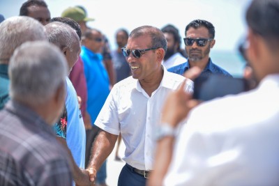 ޑިމޮކްރެޓްސްގެ ''ފަސޭހަ ވިޔަފާރި'' އިފްތިތާހު ކުރަން 36 ރަށަކަށް