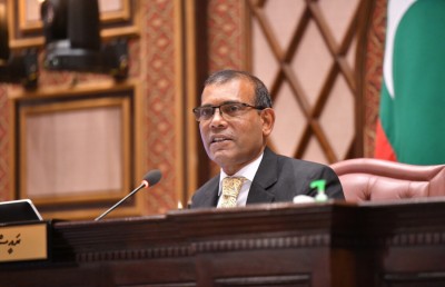 ނަޝީދު ރައީސް ޞާލިހަށް: މަޖިލީހަށް ސިފައިން ވެއްދުމަކީ ރައީސް އާ ބެހޭ ކަމެއް ނޫން