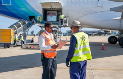 ނިޔާމަ ދަތުރެއްގައި އެއާޕޯޓުގެ މި މުވައްޒަފުންގެ ހިއްސާ