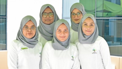 ޓްރީޓޮޕް ހޮސްޕިޓަލްގެ ނާސިން ސްކޮލާޝިޕަށް ކުރިމަތުލުމަށް ހުޅުވާލައިފި