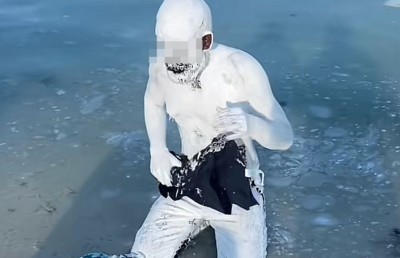 ވައްކަން ކުރި މީހެއްގެ ބޮލަށް ކުލަ ފާޓާއެއް އަޅައިފި