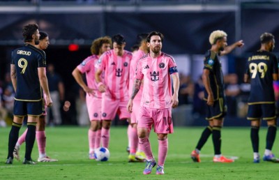 މެސީގެ ގޯލުތަކުން އިންޓަ މަޔާމީ ޗެމްޕިއަންސް ކަޕް ސެމީ ފައިނަލަށް