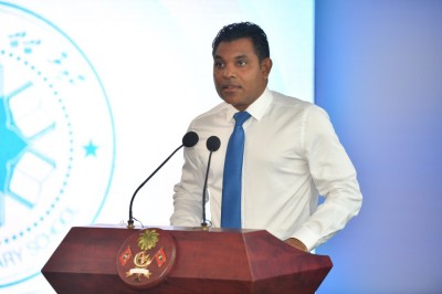 ރައީސްގެ ރަނިންމޭޓަކަށް ވުމަށް ޝައުގުވެރިވޭ: ފައިސަލް