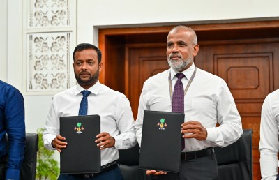 އައްޑޫ ލިންކް ރޯޑާއި ހައިވޭ ހެދުމުގެ ބޮޑު މަޝްރޫއެއްގައި ސޮއިކޮށްފި