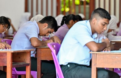 8،000 އަށް ވުރެ ގިނަ ކުދިންނާ އެކު އޯ ލެވެލް އިމްތިހާނު ފަށައިފި