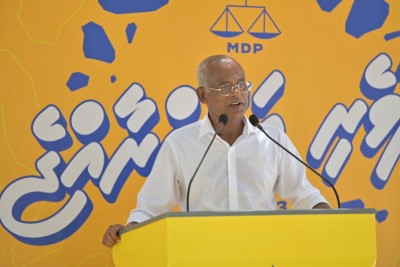 ފިނި ކޮޓަރީގައި ނުތިބެ ކެމްޕޭނަށް ނުކުތުމަށް ވާދަވެރިންނަށް ރައީސް ގޮވައިލައްވައިފި