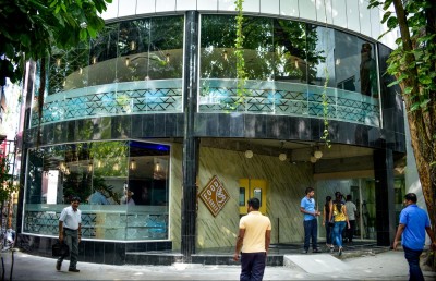 އޭޑީކޭ އިން 15 ބުރީގެ އިމާރާތެއް އަޅަން 120 މިލިއަންގެ ބޮންޑެއް ވިއްކަނީ