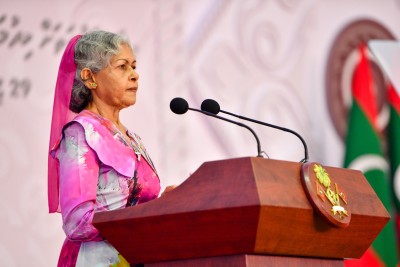 އަނީސާގެ ތަޖުރިބާއިން ކިޔައިދެއްވީ އިހުގައި މަސައްކަތުގެ މާހައުލުގައި އޮތް ދަތިކަން!