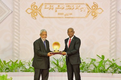 ޝަރަފުވެރިކަމުގެ އިނާމު ފަސް މީހަކަށް، ހިތްވަރު ދިނުމުގެ ގައުމީ އިނާމު 18 މީހަކަށް