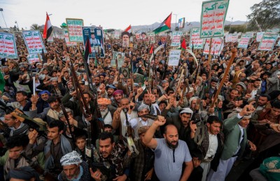 ޔަމަނަށް އެމެރިކާގެ އަނިޔާ ބޮޑު ދުވަހެއް، 74 މަރު