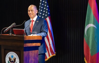 ރާއްޖޭގައި ހުންނަ އެމެރިކާ އެމްބަސީ ބަންދުކުރަން ހުށަހަޅައިފި