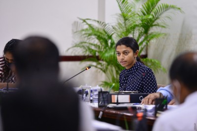 ދަރިފުޅުގެ ފޮޓޯ ބޭނުންކޮށްގެން އީވާއަށް ބިރު ދެއްކި މީހަކު ހައްޔަރުކޮށްފި