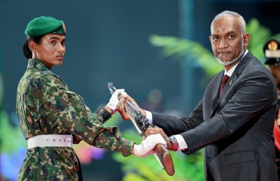 ދިވެހި ސިފައިންގެ އެއާ ފޯސް އާއި ނޭވީ އަދި އާމީއެއް އުފައްދާނަން: ރައީސް