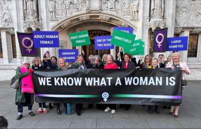 އަންހެނުންނަކީ ކޮބައިކަން އިނގިރޭސިވިލާތުގެ ސުޕްރީމް ކޯޓުން ކަނޑައަޅައިފި