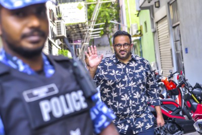 އަދީބުގެ ބޭސްފަރުވާއަށް އިތުރަށް މުއްދަތު ދީފި