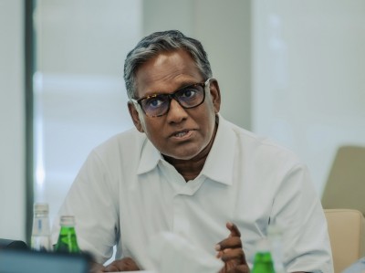 ޑރ. ވަހީދު ވެސް ރެކޯޑު ސާފުކުރަން ހުށަހަޅުއްވައިފި