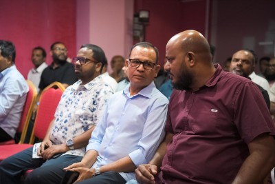 މުއިއްޒުއަށް އިންތިހާބު ކާމިޔާބުކޮށްދޭން ކުރަންޖެހޭ ހުރިހާ ކަމެއް ކުރާނަން: އާދަމް ޝަރީފް
