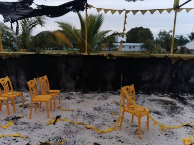 މަޑަވެލި އެމްޑީޕީ ޖަގަހަ ރޯކޮށްލުމުން ރައީސް ޖަލްސާ ބޭއްވީ ހޮޅުއަށީގައި