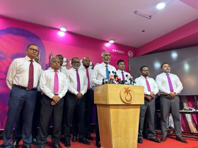 ޔާމީނާއި ލީޑާޝިޕް ހުރިހާ ބޭފުޅުން ޑރ. މުއިއްޒު އެންޑޯޒްކޮށްފި