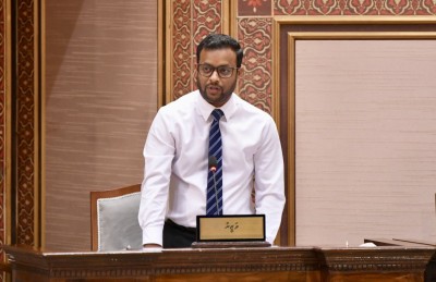 އިތުރު ސުވާލު "ދާއިރާއާ ނުގުޅޭތީ" ފުރުސަތު ނުދިނުމުން މެންބަރުންގެ ނުރުހުން!