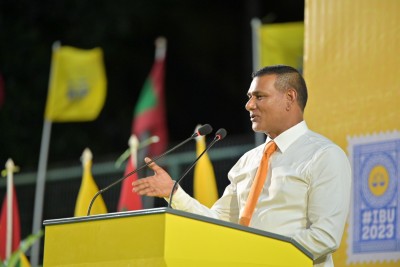ވަކި މީހަކަށް ނުބަލައި ދުވަންވީ ވައުދު ފުއްދާ ލީޑަރުގެ ފަހަތުން: ސިޔާމް