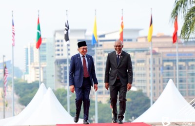 ރައީސް މުއިއްޒަށް ރަސްމީކޮށް މެލޭޝިއާ އިން ހޫނު މަރުހަބާއެއް ދަންނަވައިފި