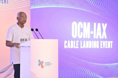 އާ ސަބްމެރިން ކޭބަލާ އެކު، ރައްޔިތުން މި ގެންދަނީ އާ ދުނިޔެއަކަށް: ރައީސް