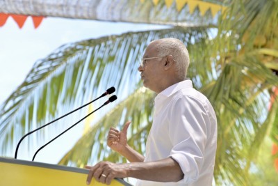 މިފްކޯ ފައިދާވާ ކުންފުންޏަކަށް ހަދައި ރައްޔިތުންނަށް ހިއްސާ ވިއްކާނަން: ރައީސް