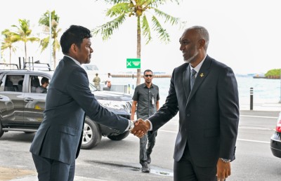 ޒުވާނުންގެ ޖަޒުބާތު ބޭނުންކޮށްގެން ހަލަބޮލިކުރަން ސިޔާސީ މީހުންނަށް ފުރުސަތު ނުދީ: ރައީސް