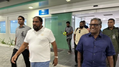 ޕީޕީއެމުން ވަކިވެވަޑައިގަތުމަށް ފަހު ޑރ. ވަހީދު، ގާސިމް އަރިހަށް