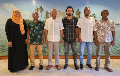 އެމްޑީޕީ ދޫކޮށް ޑިމޮކްރެޓްސްއާ ގުޅުނު ރަސްދޫ ކައުންސިލަރުން، އަނބުރާ އެމްޑީޕީއަށް