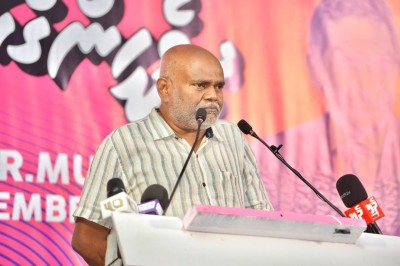އައްޑޫގައި އަޅަން އުޅުނު ޓާޝަރީ ހޮސްޕިޓަލް ހުއްޓުވީ ސަރުކާރުން: މުނައްވަރު