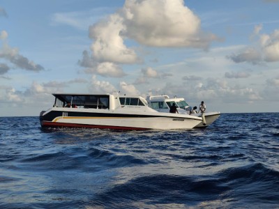 ލޯންޗު ދިޔަވެ ކެމްޕޭން ކަވަރުކުރަން ދިޔަ ނޫސްވެރިން ކާށިދޫކަނޑުގައި ދޮޅުގަޑިއިރު!