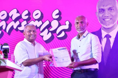 ވިޔަފާރިވެރިޔާ އާއްޓޭ ޕީޕީއެމަށް ސޮއި ކުރައްވައިފި