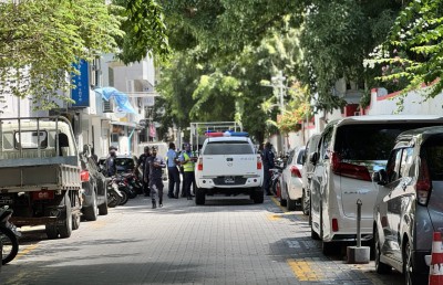 ކުނިވަސް ދުވާތީ ބެލި އިރު މަރުވެ ކުނިވެފައި އޮތް މީހަކު ފެނިއްޖެ