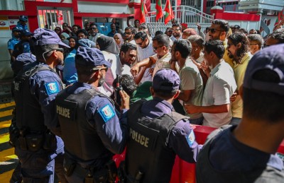 މުޒާހަރާ ކުރަން ހުއްދަ ދީފައިވާ ސަރަހައްދުތަކަށް ނޫނީ އެއްވާން ފުރުސަތު ނުދޭނަން: ފުލުހުން