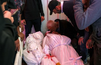 ޣައްޒާގެ ސްކޫލަކަށް ހަމަލާދީ 31 މީހަކު ޝަހީދުކޮށްލައިފި