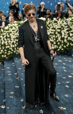 މެޓް ގާލާއަށް ދިޔަ އިންޑިއާގެ ފުރަތަމަ ފިރިހެން އެކްޓަރަކަށް ޝާހު ވެއްޖެ