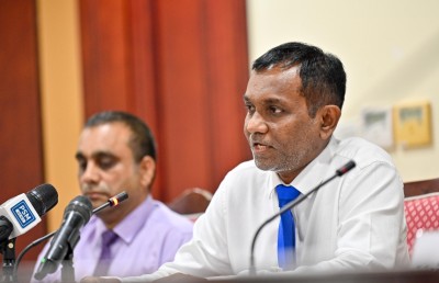 ސިވިލް ސާވިސް ދުވަސް: ނާސިހް އެދިވަޑައިގަތީ ދެފުށް ފެންނަ ހިދުމަތްތަކެއް ދިނުމަށް