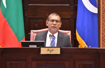 މަޖިލިސް ހޫނުވެ، ޖަލްސާ މެދުކަނޑާލައިފި