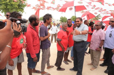 ހިންނަވަރާއި ނައިފަރާ ދެމެދުގައި ހުރި ފަޅުތައް ބުރިޖަކުން ގުޅާލުމަށް ގާސިމްގެ ވައުދެއް