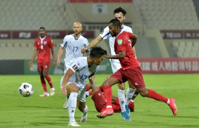 ކޮލިފައިން މެޗުގެ ކުރިން ރާއްޖޭން ސިންގަޕޫރާ ދެކޮޅަށް ކުޅެނީ