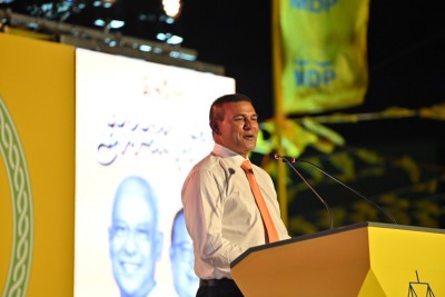 ދަރާ ވާހަކަދައްކަނީ ހަސަދަވެރިވާތީީ، އެހެން ރައީސުންނަށް ލޯނު ނުދޭތީ: ސިޔާމް