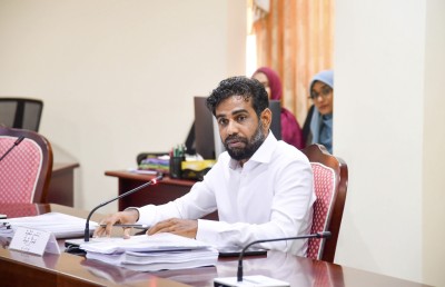 ގާނޫނާހިލާފު ކަމަށް ފިލްޒާ ލަފާ ދެއްވި ނަމަވެސް، ފަނޑިޔާރުންގެ މައްސަލަ ތަޅުމަށް ފޮނުވައިފި