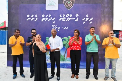 ތިނަދޫގައި ޕާސްޕޯޓްގެ ހިދުމަތް ފަށައިފި
