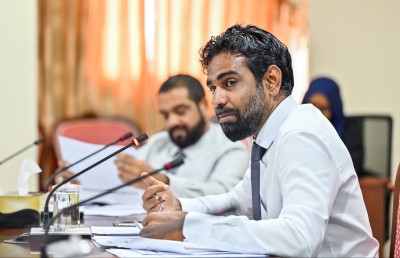 ފަނޑިޔާރުންގެ މައްސަލަ ބަލާ މަޖިލީހުގެ ކޮމިޓީ ސިއްރުކޮށްފި، އެމްޑީޕީން ބޮއިކޮޓް