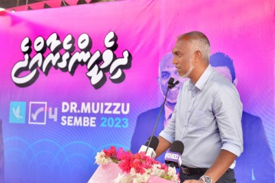 ޔާމީންގެ ސިޔާސަތާ އެއްގޮތަށް ފައިނުގައި އެއާޕޯޓު އަޅަން މުއިއްޒު ވައުދުވެވަޑައިގެންފި