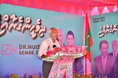 މުއިއްޒު ކާށިދޫއަށް: ފަޅުތެރޭގައި ރިސޯޓަކާއެކު ދަނޑުވެރިކަން ކުރިއަރުވާނެކަމުގެ ޔަގީންކަން